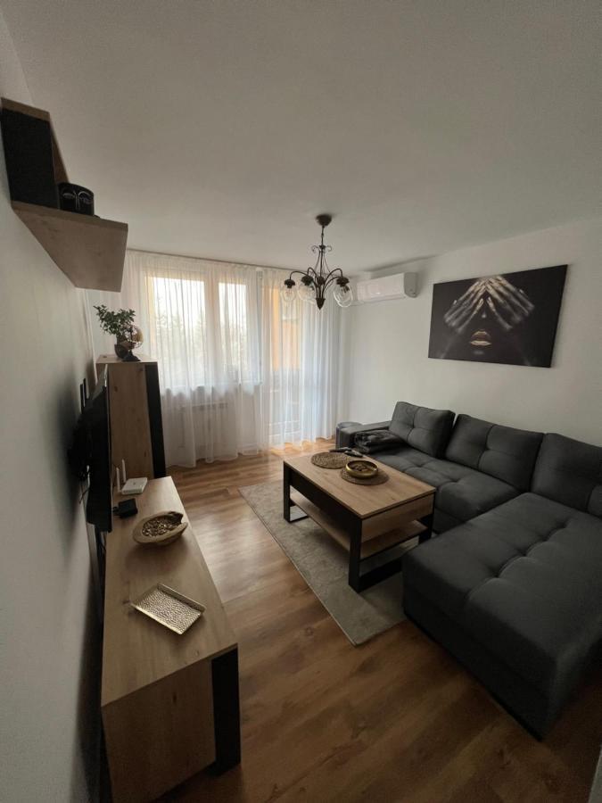 Apartament Janis Apartment Zator Bagian luar foto